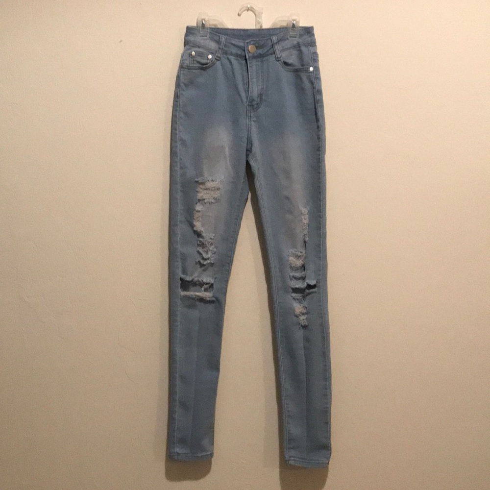 High waisted jeans